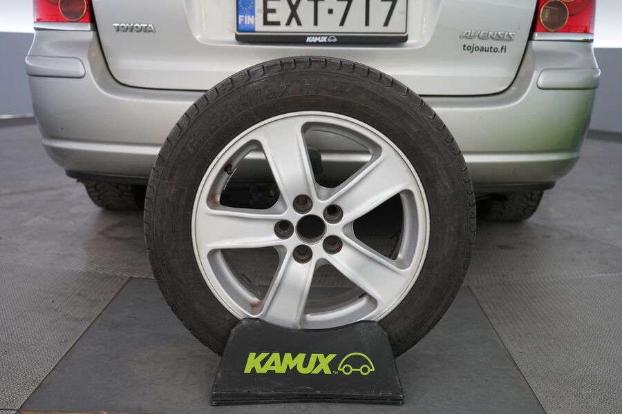 Toyota Avensis vaihtoauto