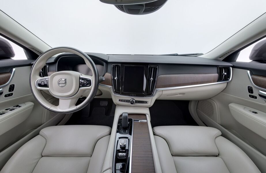 Volvo V90 Cross Country vaihtoauto