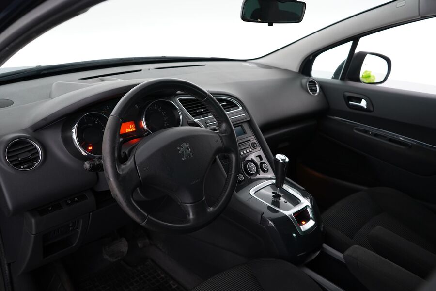 Peugeot 5008 vaihtoauto