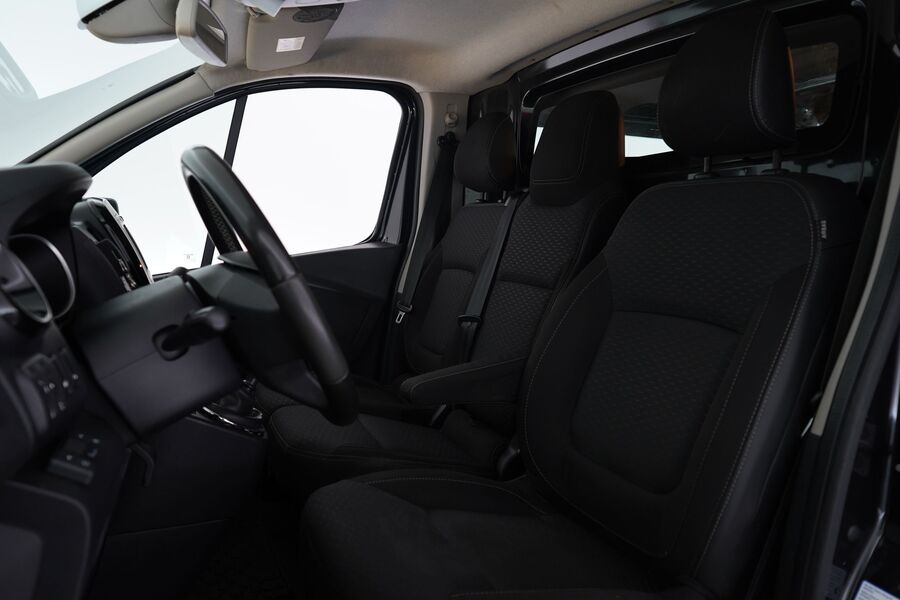 Opel Vivaro vaihtoauto