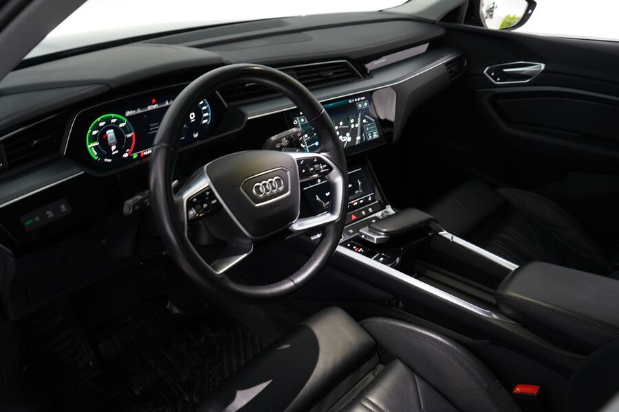 Audi e-tron vaihtoauto