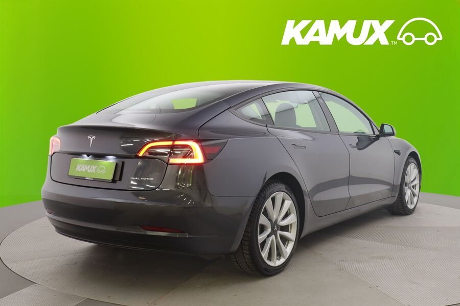 Tesla Model 3 vaihtoauto