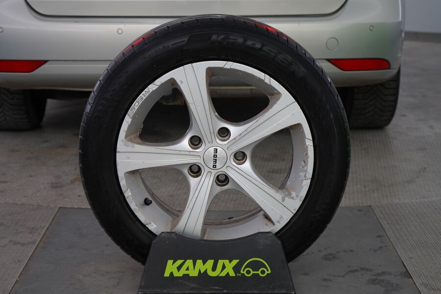 Volkswagen Touran vaihtoauto