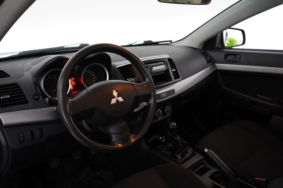 Mitsubishi Lancer vaihtoauto