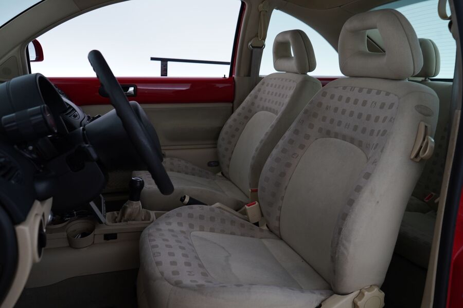 Volkswagen New Beetle vaihtoauto