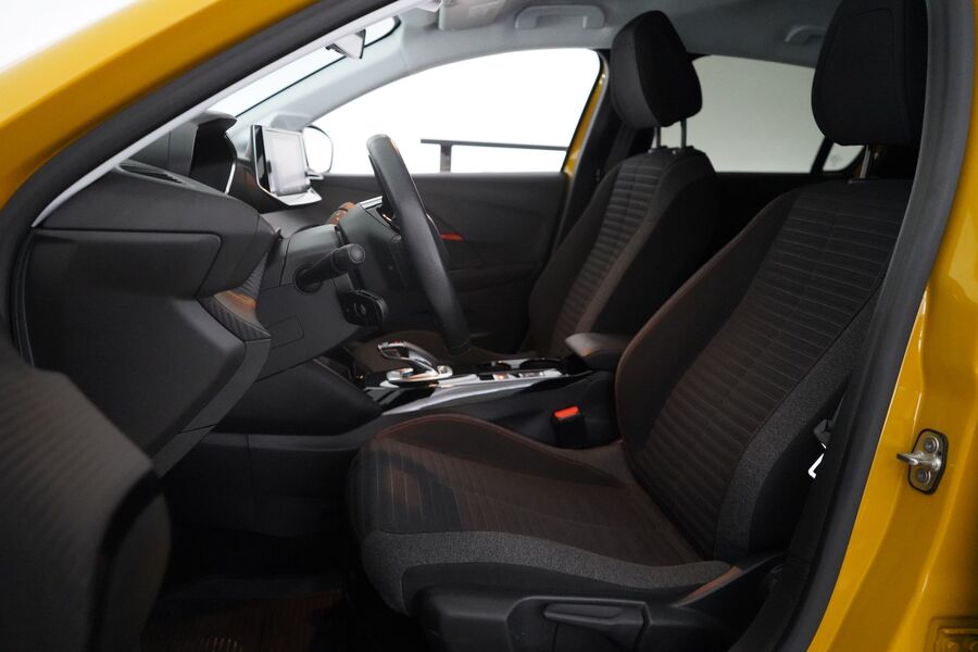 Peugeot e-208 vaihtoauto