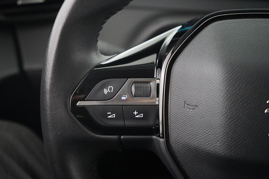 Peugeot e-208 vaihtoauto