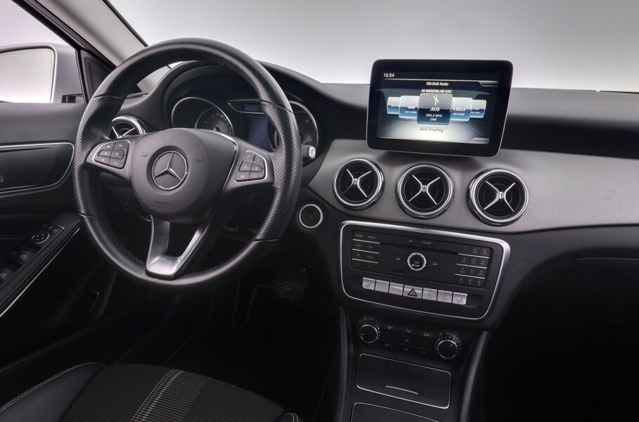 Mercedes-Benz GLA vaihtoauto