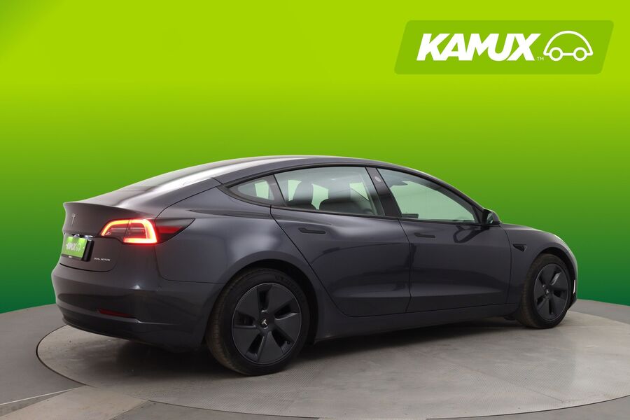 Tesla Model 3 vaihtoauto
