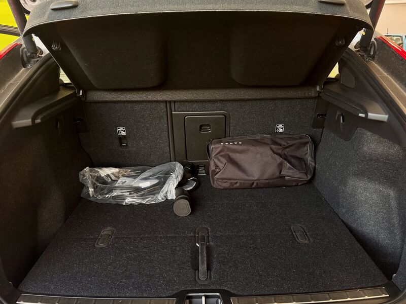 Volvo C40 vaihtoauto