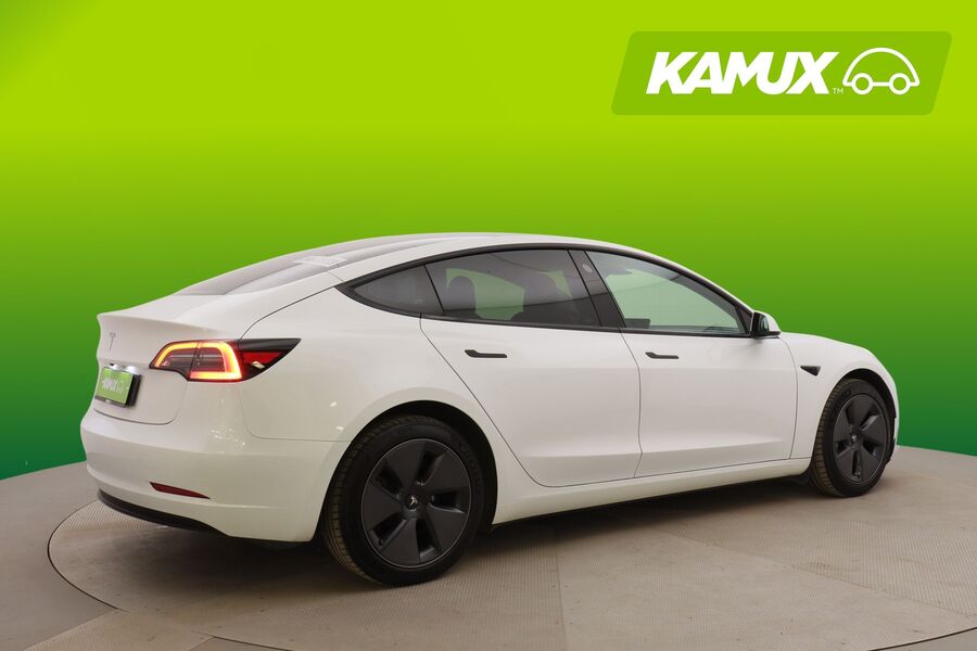 Tesla Model 3 vaihtoauto