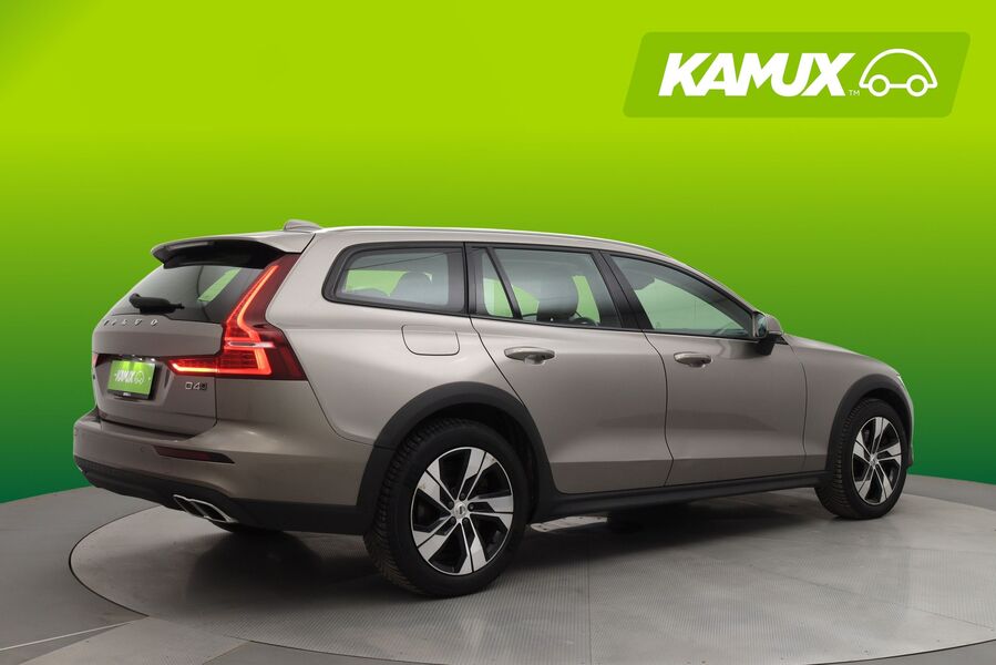 Volvo V60 Cross Country vaihtoauto