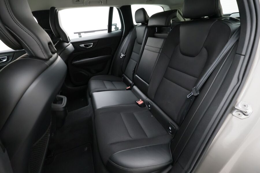 Volvo V60 Cross Country vaihtoauto