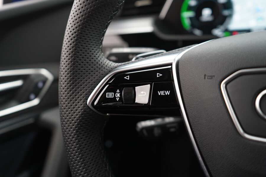 Audi Q8 e-tron vaihtoauto