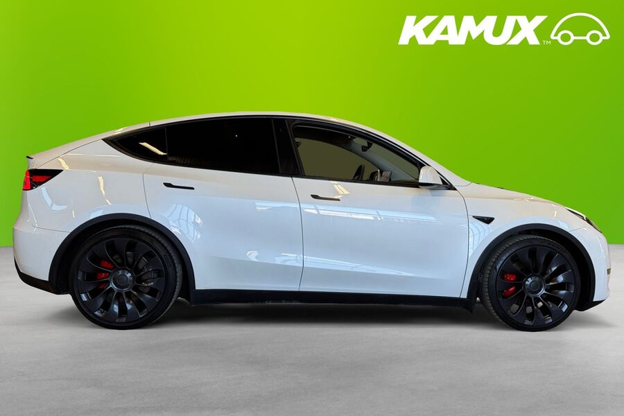 Tesla Model Y vaihtoauto