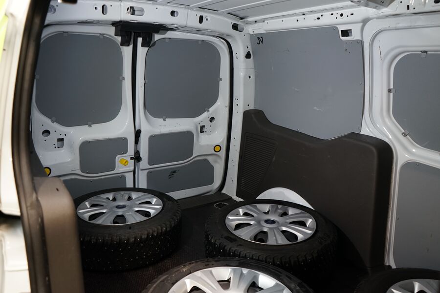 Ford Transit Connect vaihtoauto