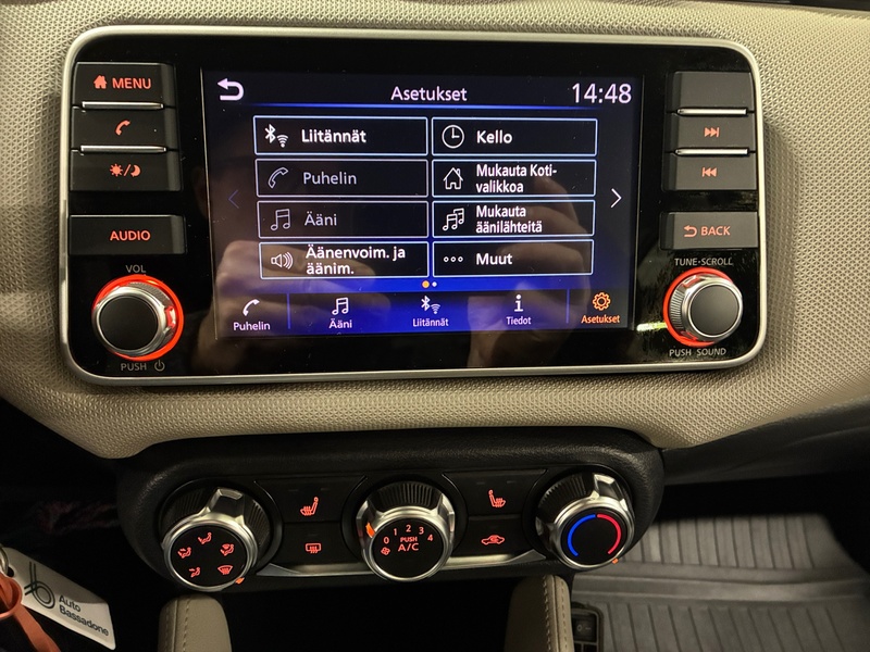 Nissan Micra vaihtoauto