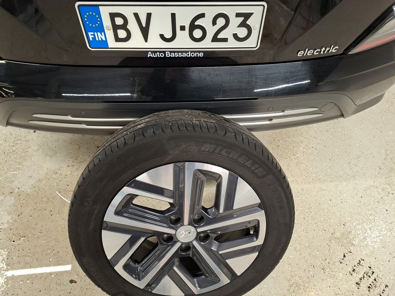 Hyundai Kona vaihtoauto