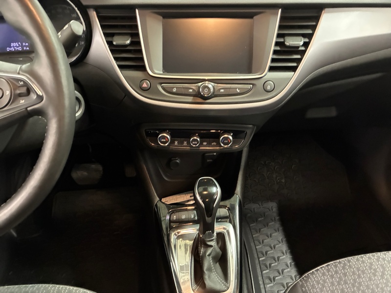 Opel Crossland X vaihtoauto