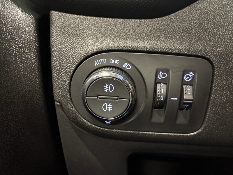 Opel Crossland X vaihtoauto