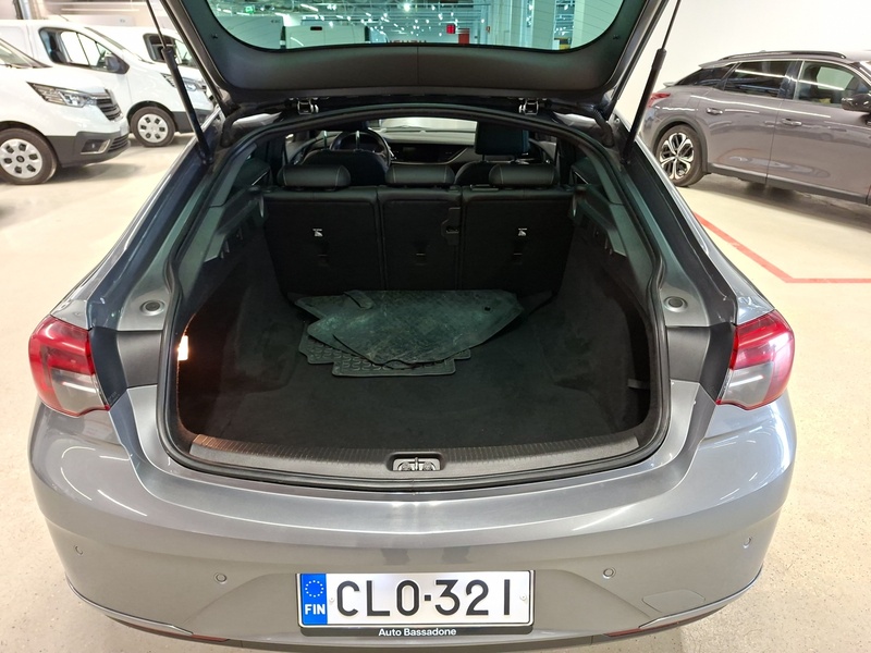 Opel Insignia vaihtoauto