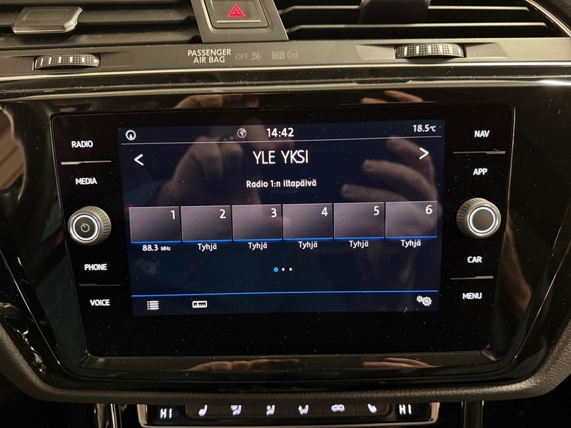 Volkswagen Touran vaihtoauto