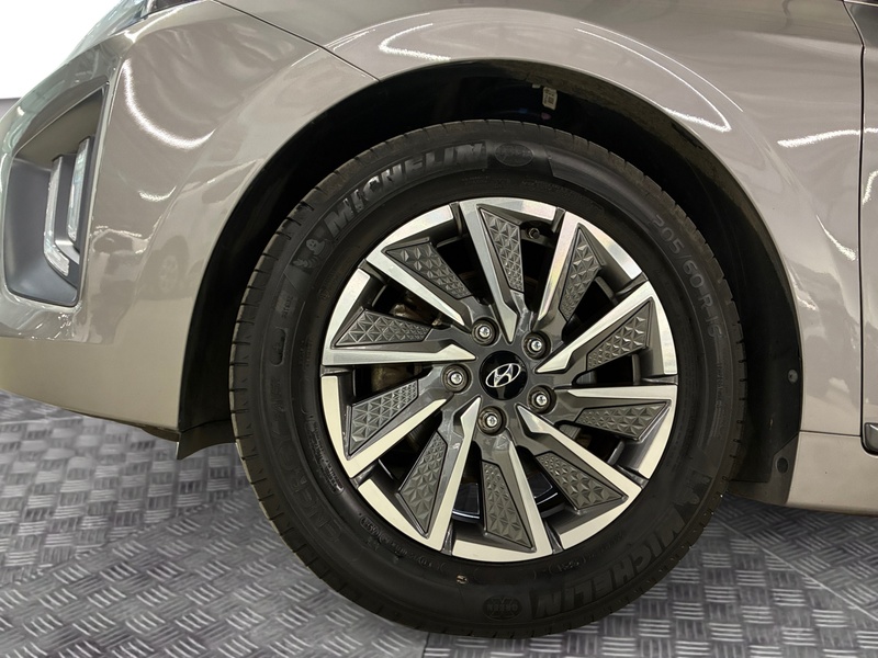 Hyundai IONIQ electric vaihtoauto
