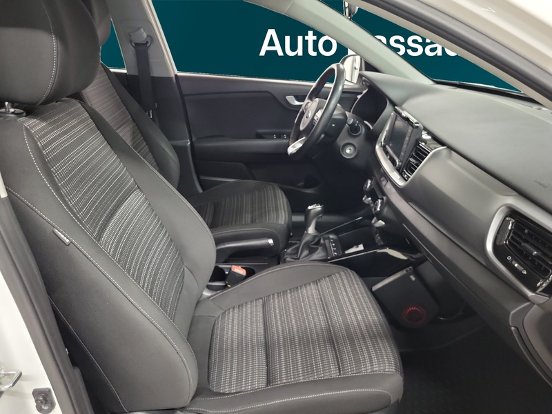 Kia Stonic vaihtoauto