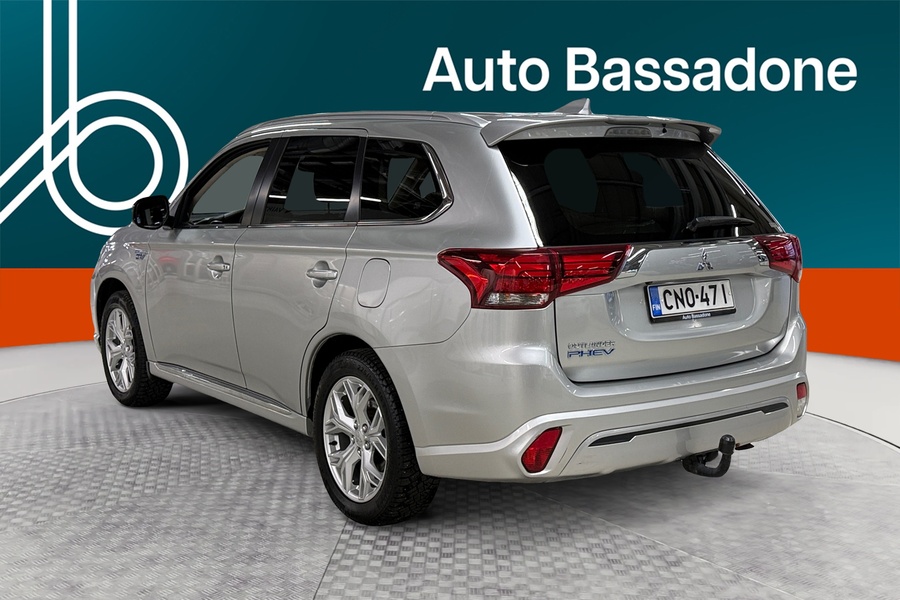 Mitsubishi Outlander PHEV vaihtoauto