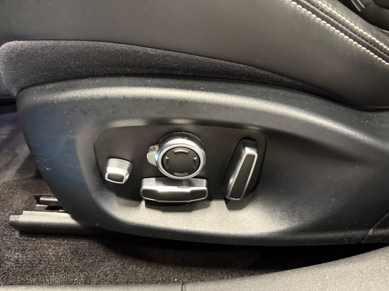 Jaguar I-PACE vaihtoauto