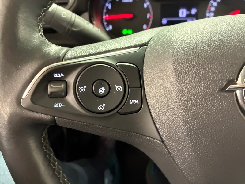 Opel Crossland X vaihtoauto