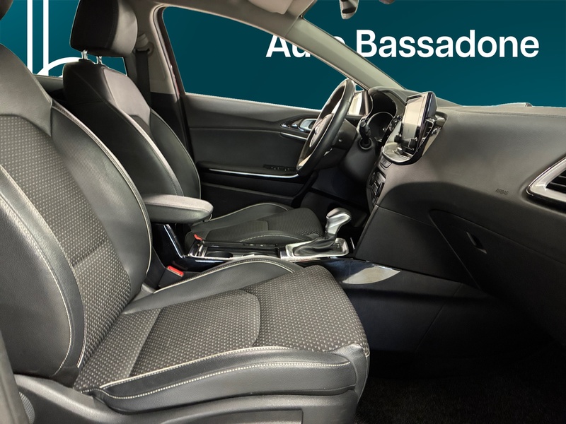 Kia XCeed vaihtoauto