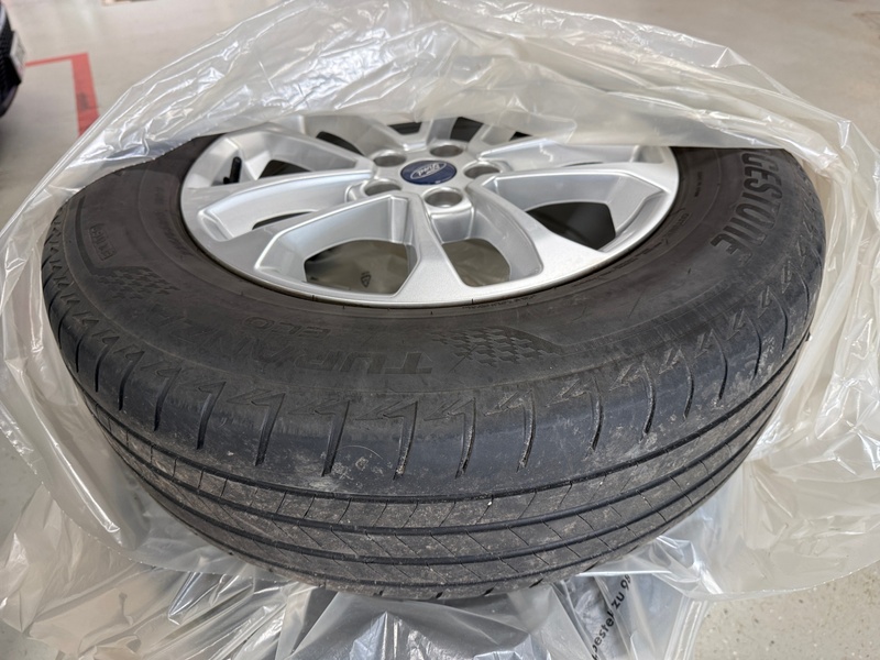 Ford Kuga vaihtoauto