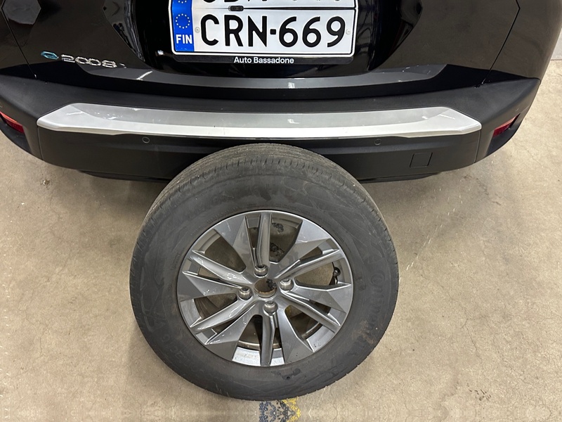 Peugeot e-2008 vaihtoauto