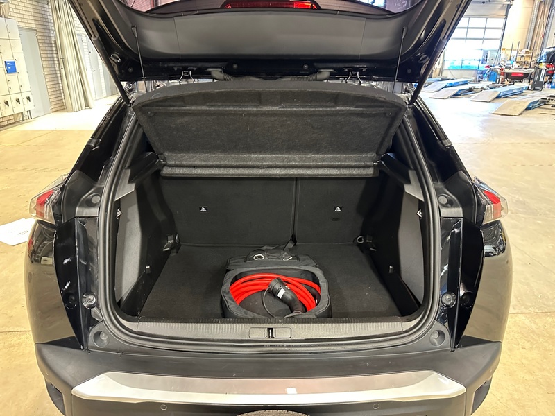 Peugeot e-2008 vaihtoauto