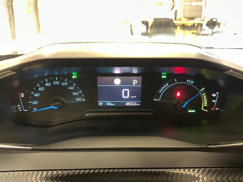 Peugeot e-2008 vaihtoauto