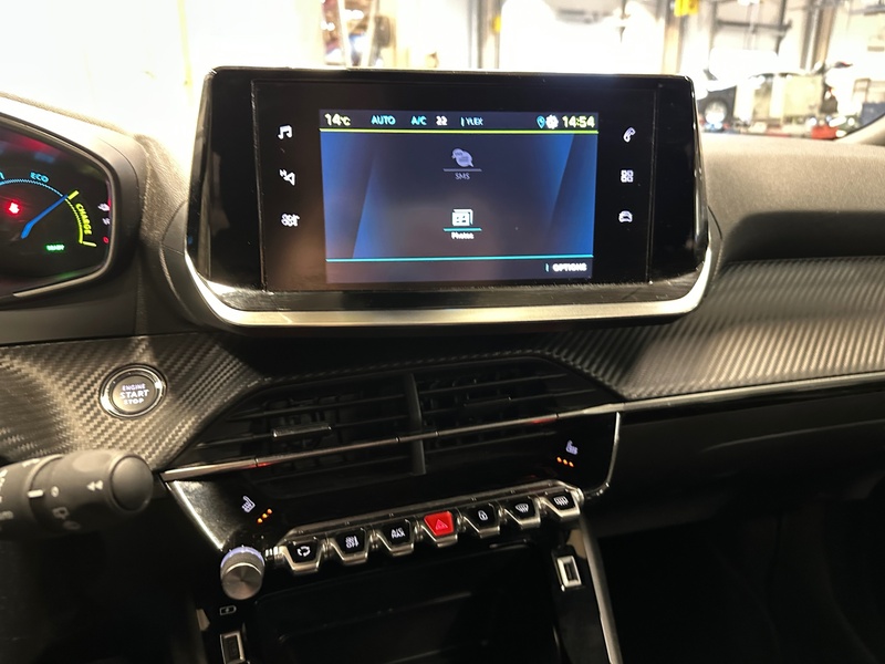 Peugeot e-2008 vaihtoauto