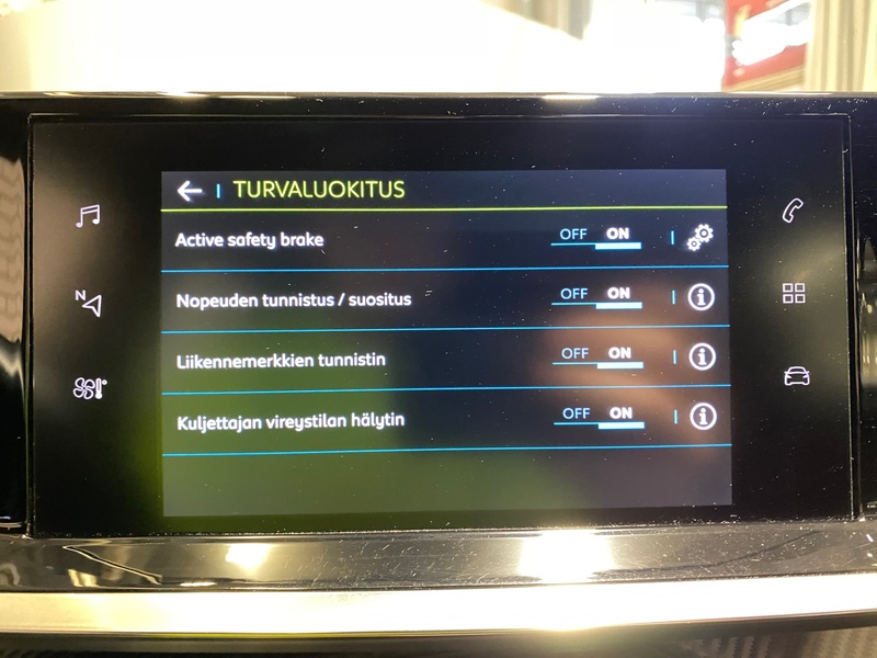 Peugeot e-2008 vaihtoauto