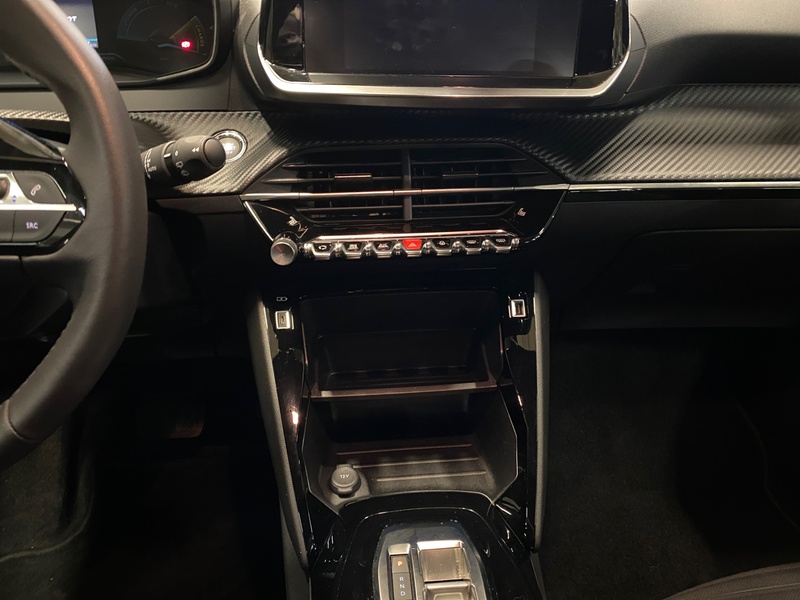 Peugeot e-2008 vaihtoauto