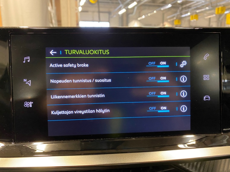 Peugeot e-2008 vaihtoauto