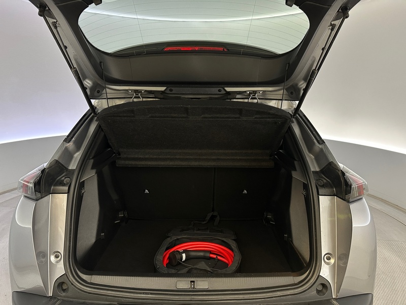 Peugeot e-2008 vaihtoauto