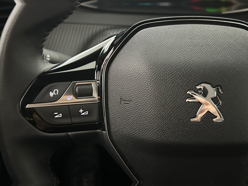 Peugeot e-2008 vaihtoauto