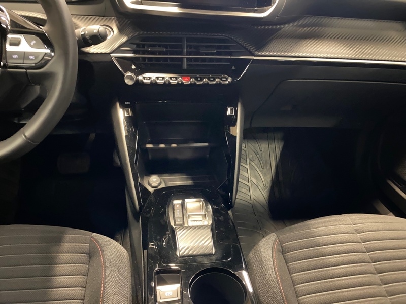 Peugeot e-2008 vaihtoauto