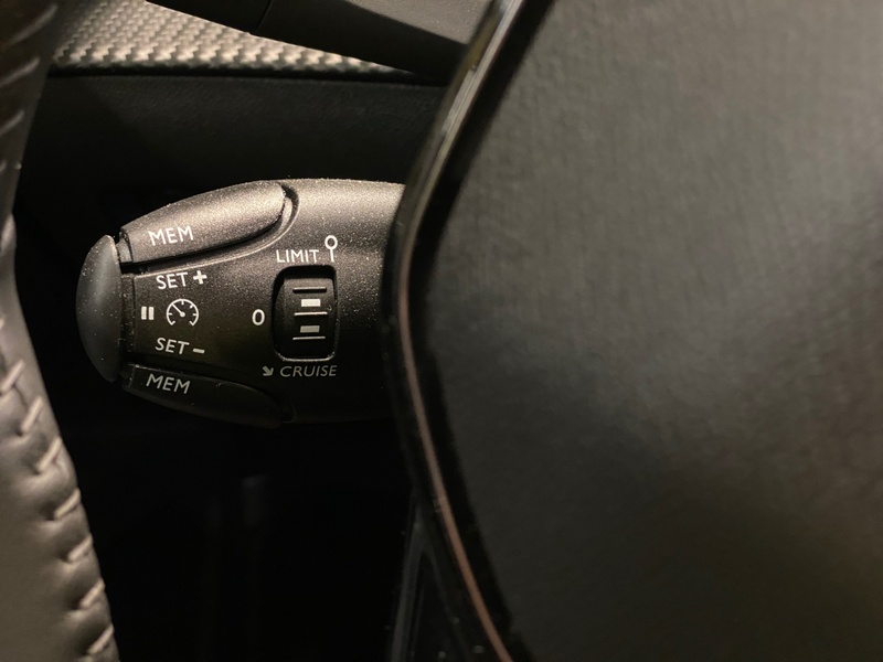 Peugeot e-2008 vaihtoauto