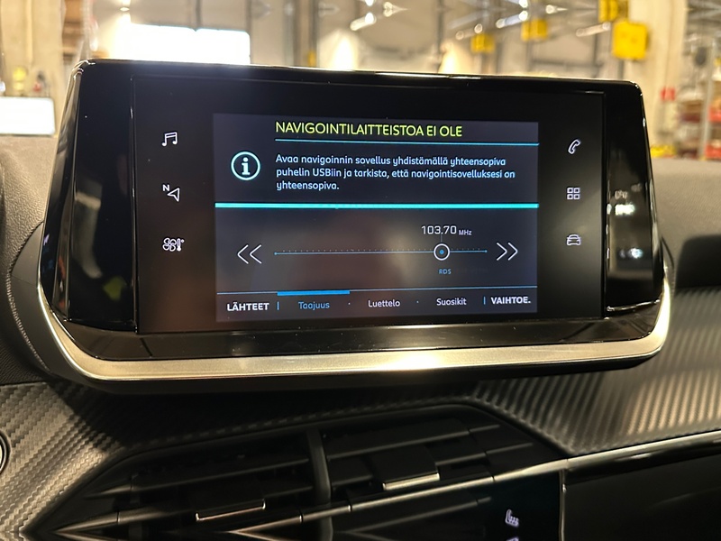 Peugeot e-2008 vaihtoauto