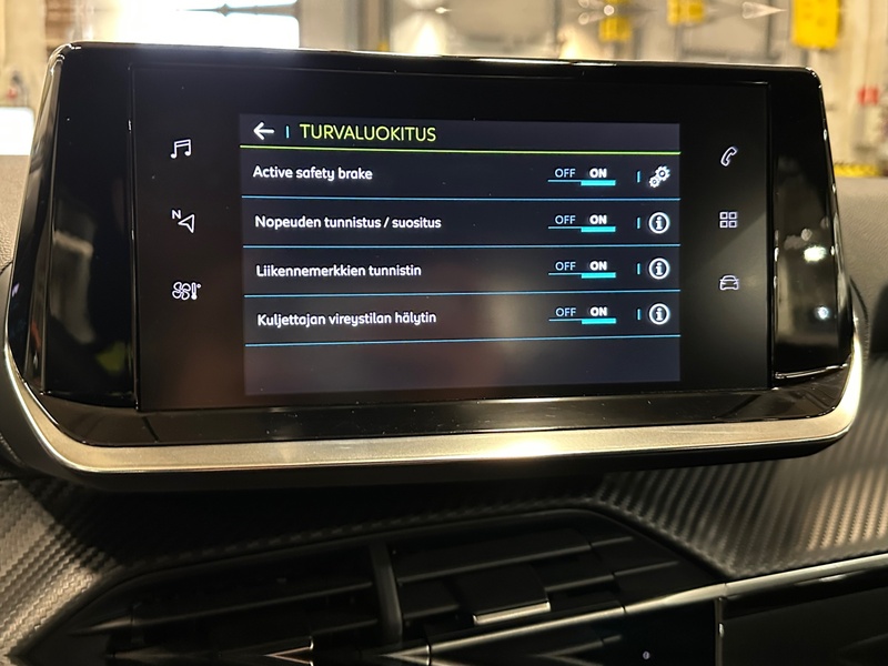 Peugeot e-2008 vaihtoauto