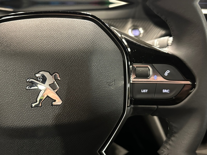 Peugeot e-2008 vaihtoauto