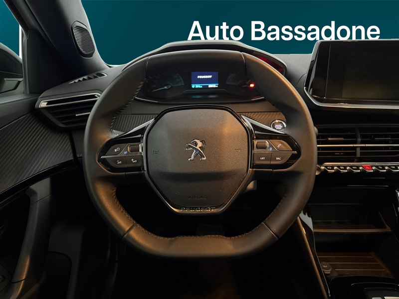 Peugeot e-2008 vaihtoauto