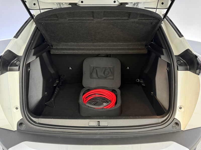 Peugeot e-2008 vaihtoauto