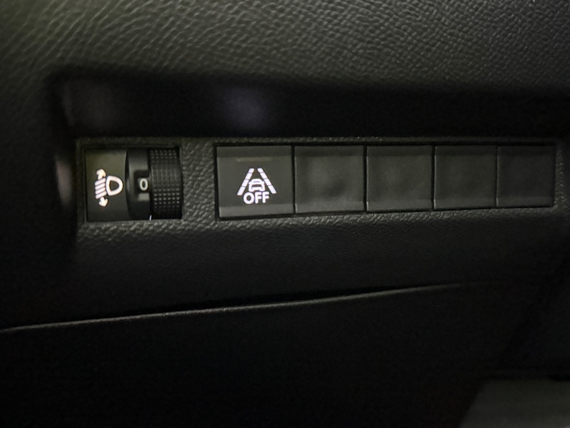 Peugeot e-2008 vaihtoauto